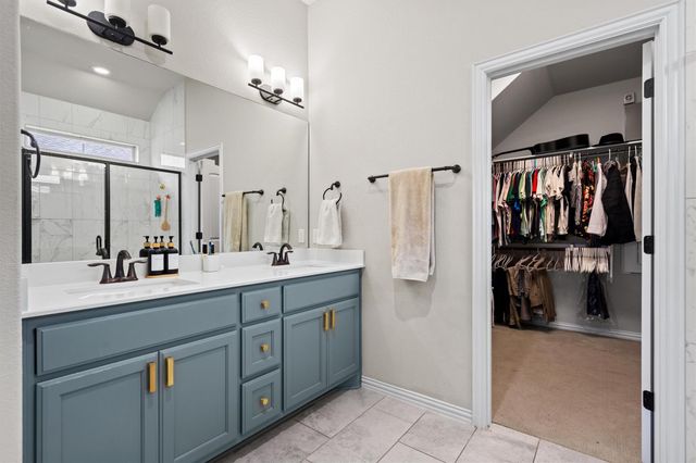 705 Hereford LOOP, Hutto, TX 78634