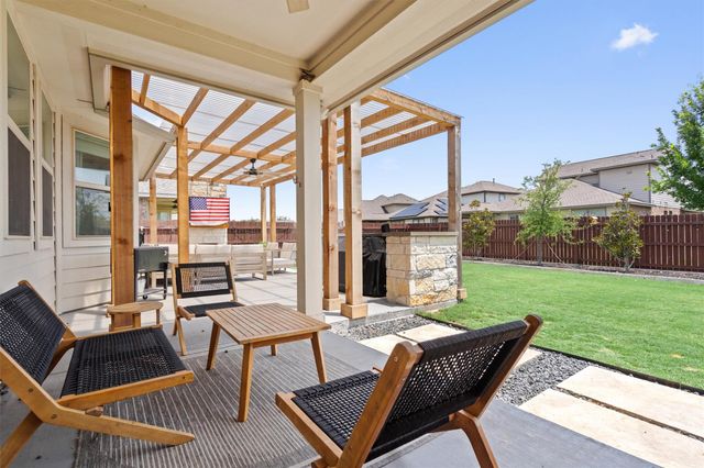 705 Hereford LOOP, Hutto, TX 78634