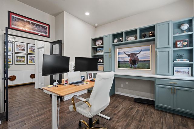 705 Hereford LOOP, Hutto, TX 78634