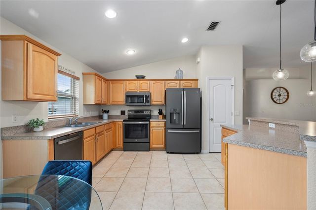 1611 SCARLETT AVENUE, North Port, FL 34289