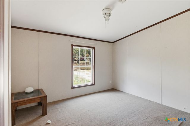 780 Oak Tree Road, Seguin, TX 78155