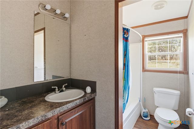 780 Oak Tree Road, Seguin, TX 78155