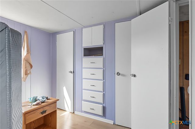 780 Oak Tree Road, Seguin, TX 78155