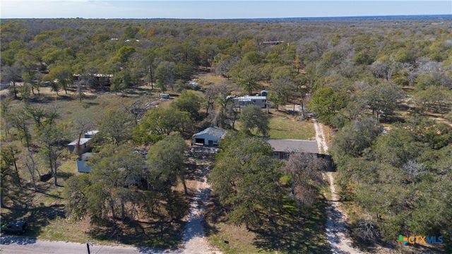 780 Oak Tree Road, Seguin, TX 78155