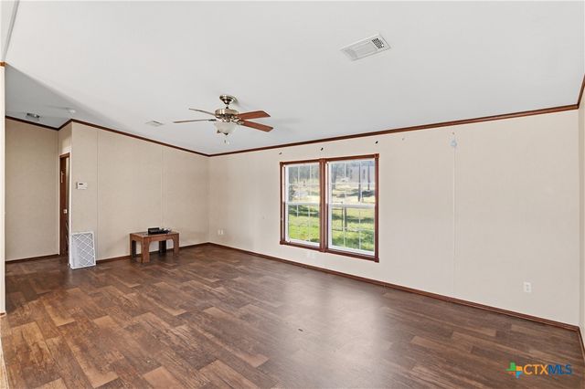 780 Oak Tree Road, Seguin, TX 78155