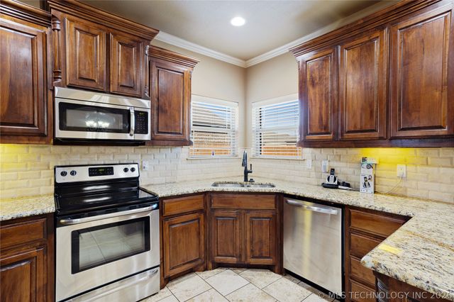 3600 Carriage Point, Durant, OK 74701