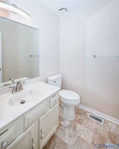7731 Flag Tail Dr, Midlothian, VA 23112