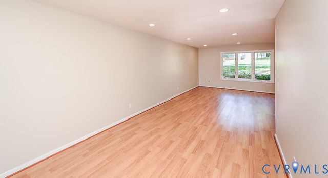 7731 Flag Tail Dr, Midlothian, VA 23112