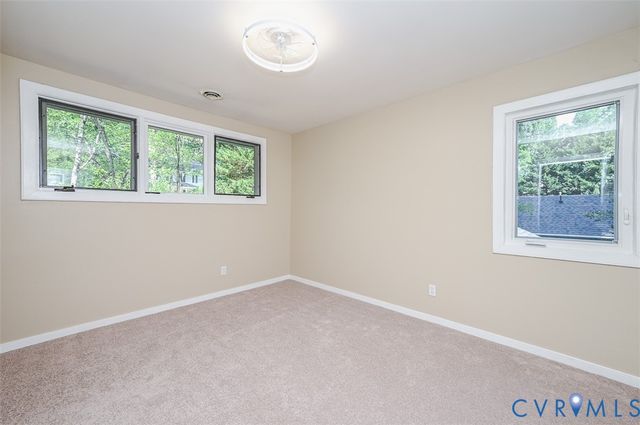 7731 Flag Tail Dr, Midlothian, VA 23112