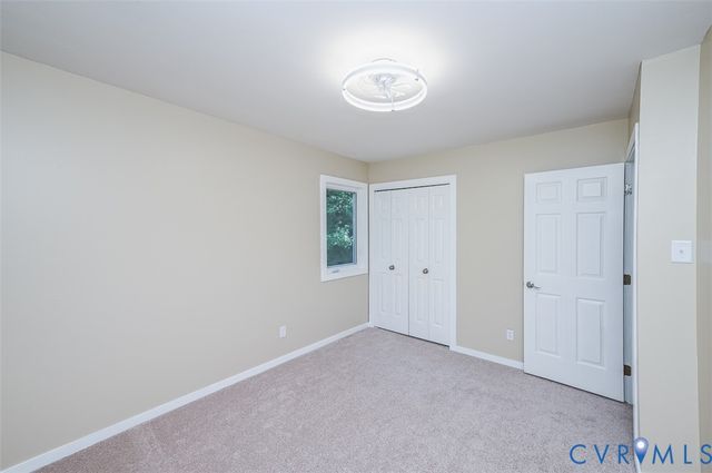 7731 Flag Tail Dr, Midlothian, VA 23112