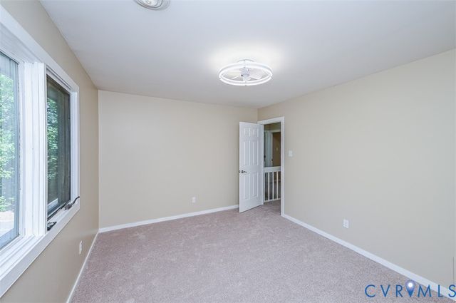 7731 Flag Tail Dr, Midlothian, VA 23112