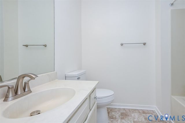 7731 Flag Tail Dr, Midlothian, VA 23112