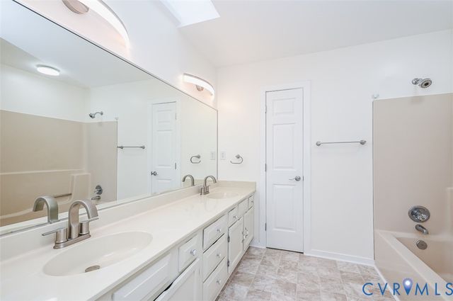 7731 Flag Tail Dr, Midlothian, VA 23112