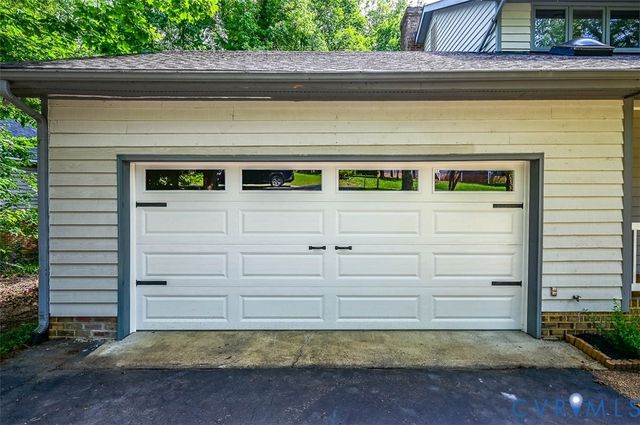 7731 Flag Tail Dr, Midlothian, VA 23112