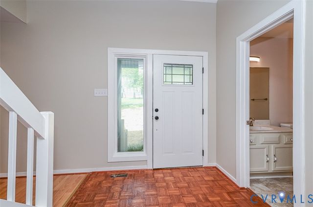 7731 Flag Tail Dr, Midlothian, VA 23112