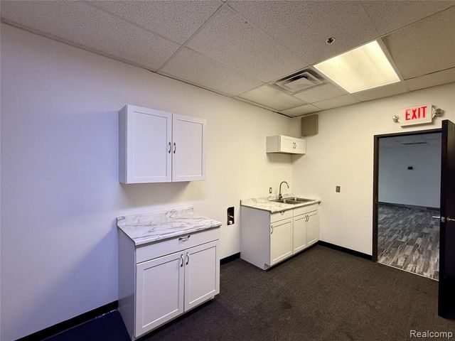 6050 Greenfield Road, Dearborn, MI 48126