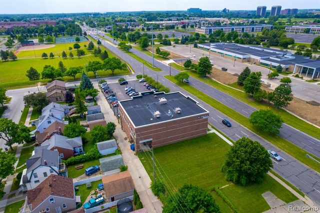 6050 Greenfield Road, Dearborn, MI 48126