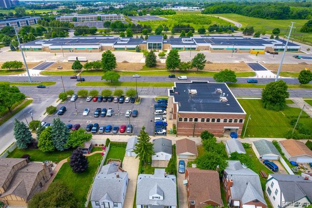 6050 Greenfield Road, Dearborn, MI 48126