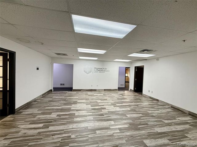 6050 Greenfield Road, Dearborn, MI 48126