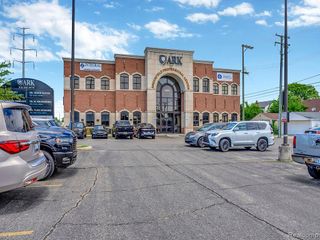 6050 Greenfield Road, Dearborn, MI 48126