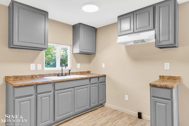 4091 E Sheldon Road, Carsonville, MI 48419