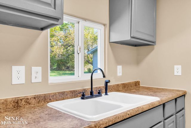 4091 E Sheldon Road, Carsonville, MI 48419