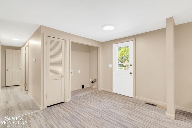 4091 E Sheldon Road, Carsonville, MI 48419