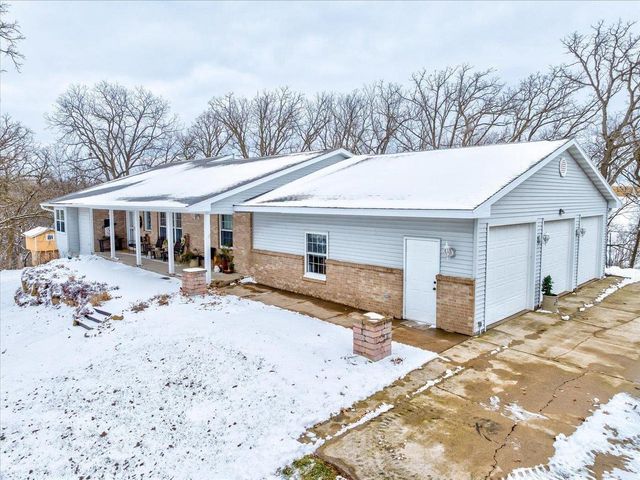 10538 W Erbe Road, Blue Mounds, WI 53517