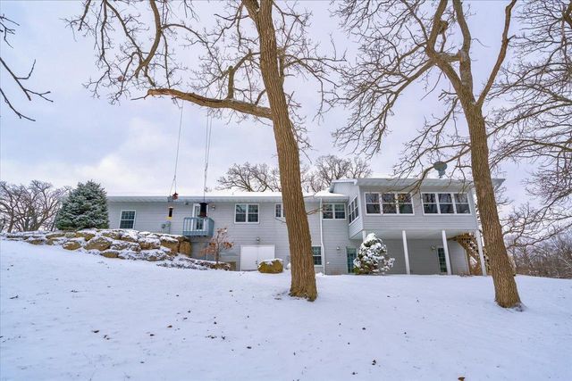 10538 W Erbe Road, Blue Mounds, WI 53517