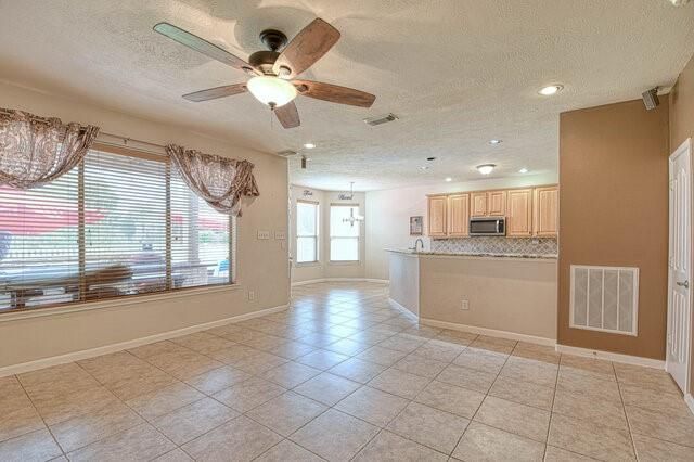 107 Cove W, Conroe, TX 77356