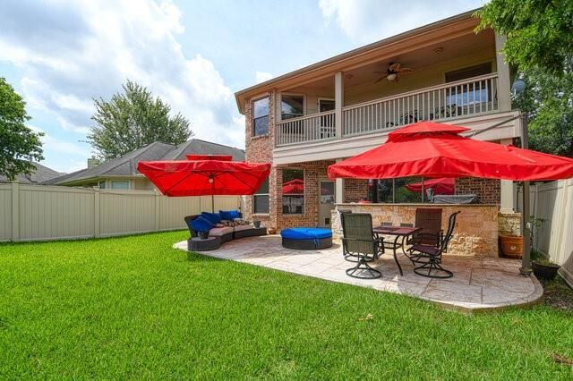 107 Cove W, Conroe, TX 77356