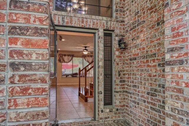 107 Cove W, Conroe, TX 77356