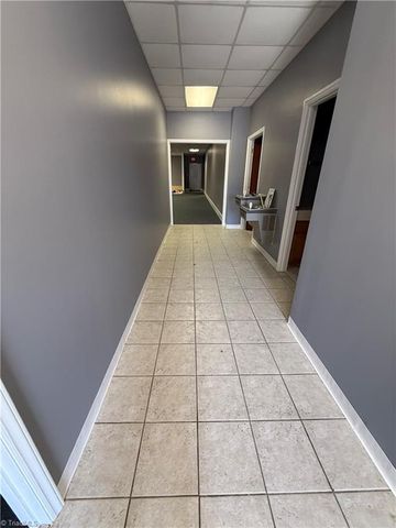 808 W English Road, High Point, NC 27262