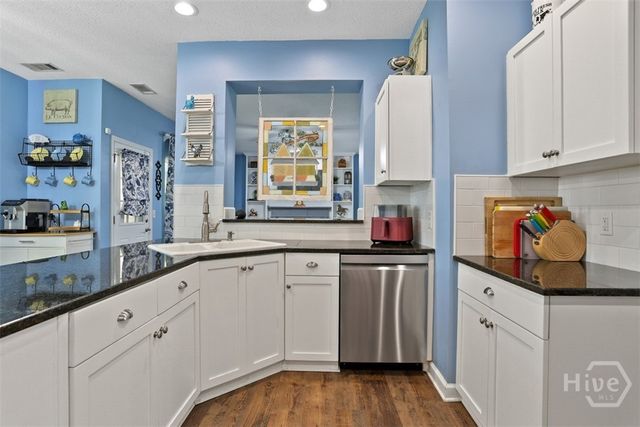 11 Elmsford Court, Savannah, GA 31410