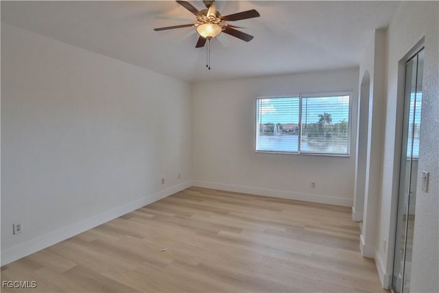 9724 Roundstone CIR, Fort Myers, FL 33967