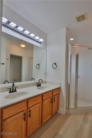 9724 Roundstone CIR, Fort Myers, FL 33967