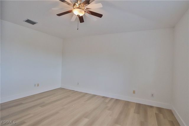 9724 Roundstone CIR, Fort Myers, FL 33967