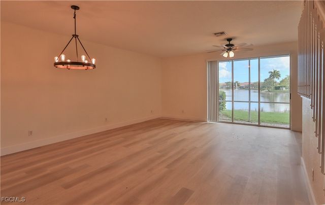 9724 Roundstone CIR, Fort Myers, FL 33967