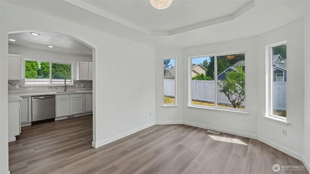 20707 122nd Place SE, Kent, WA 98031