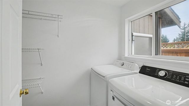 20707 122nd Place SE, Kent, WA 98031