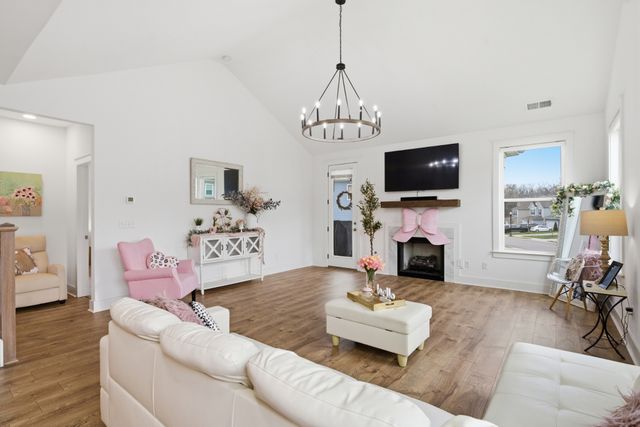 224 Cornice Dr, La Vergne, TN 37086