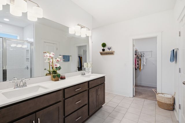 224 Cornice Dr, La Vergne, TN 37086