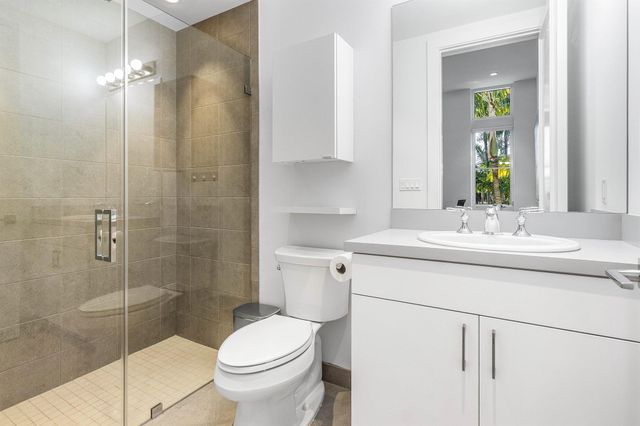 226 Palm Court, Delray Beach, FL 33444