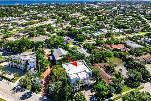 226 Palm Court, Delray Beach, FL 33444