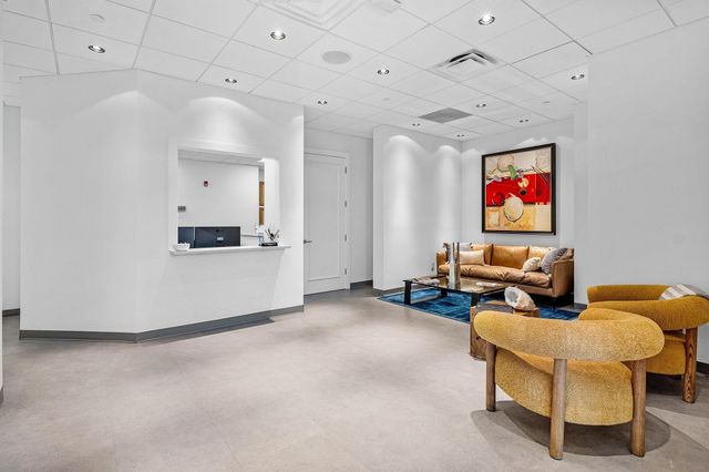 226 Palm Court, Delray Beach, FL 33444