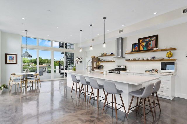 226 Palm Court, Delray Beach, FL 33444