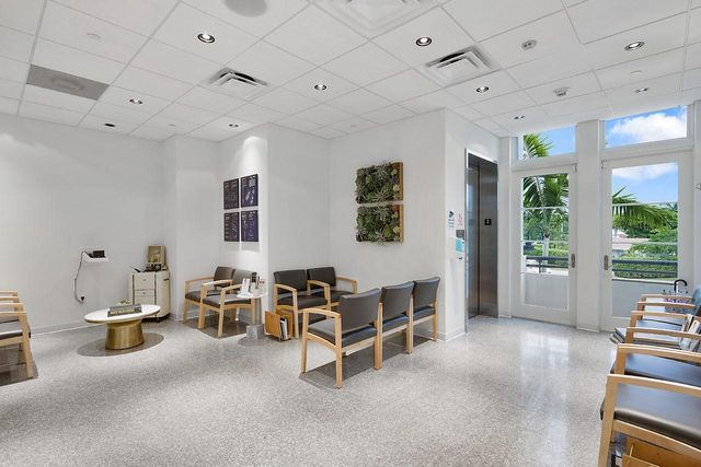 226 Palm Court, Delray Beach, FL 33444