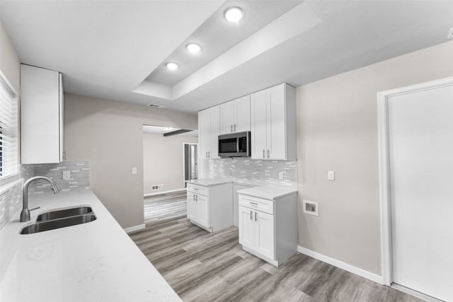 1429 Brook Valley Place, Dallas, TX 75232