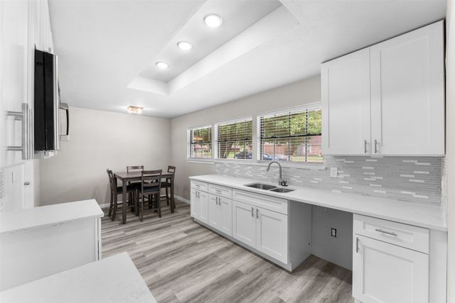 1429 Brook Valley Place, Dallas, TX 75232