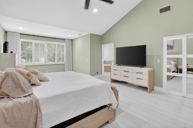 124 Las Brisas Circle, Hypoluxo, FL 33462